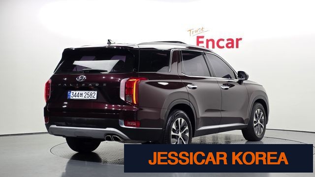 2021 Hyundai Palisade - Thumbnail 3