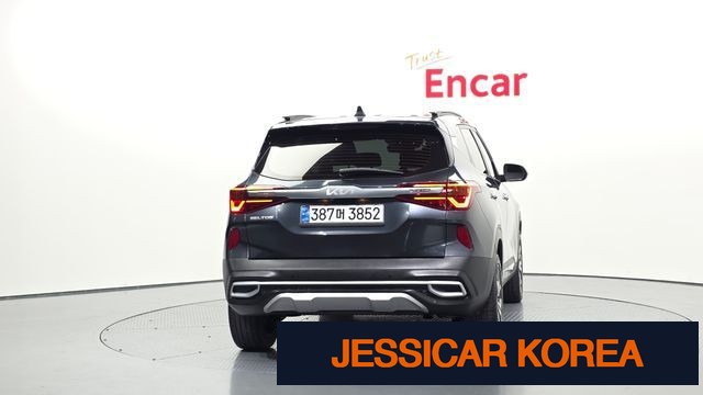 2022 Kia Seltos - Thumbnail 5