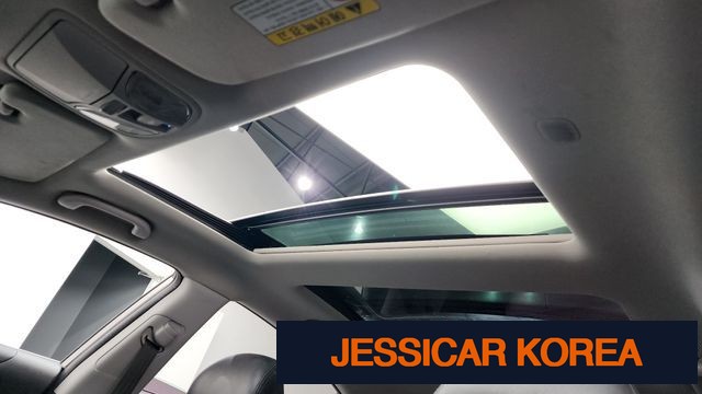 2011 Hyundai YF Sonata - Thumbnail 3