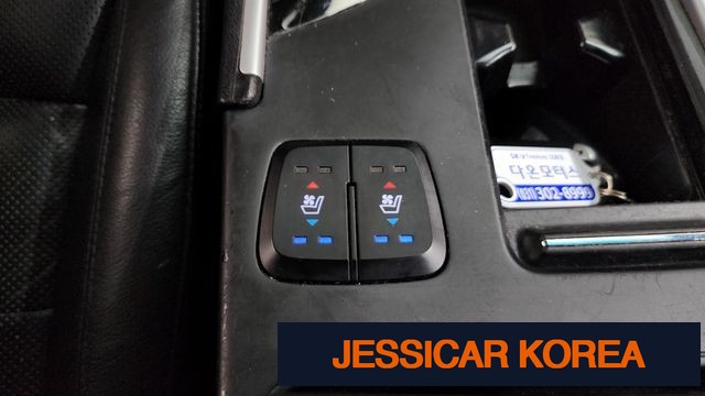 2011 Hyundai YF Sonata - Thumbnail 7