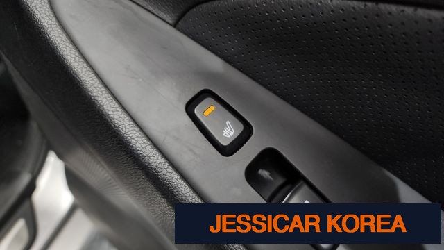 2011 Hyundai YF Sonata - Thumbnail 19