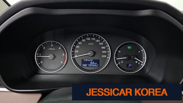 2019 Hyundai The New Grand Starex - Thumbnail 16