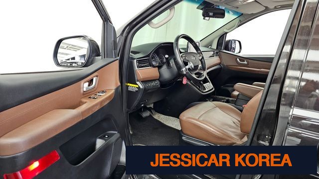 2019 Hyundai The New Grand Starex - Thumbnail 19