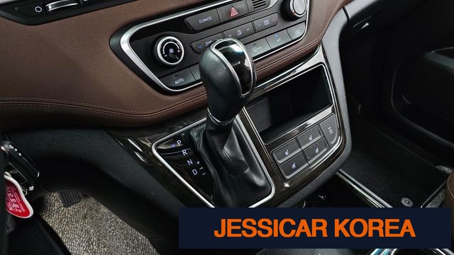 2019 Hyundai The New Grand Starex - Thumbnail 20