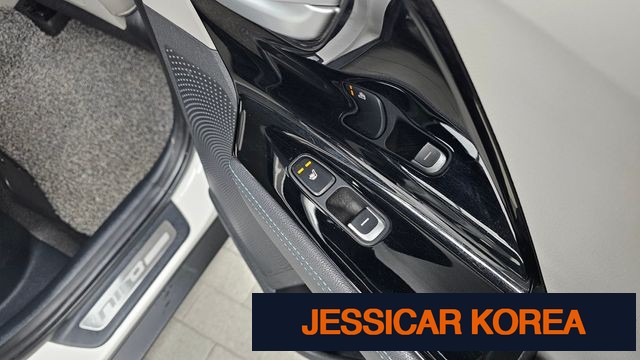 2018 Kia Niro - Thumbnail 4
