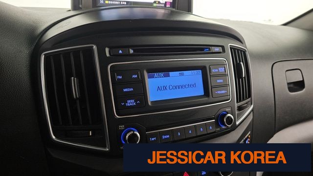 2016 Hyundai Grand Starex - Thumbnail 9