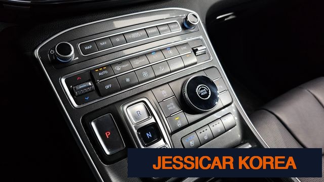 2021 Hyundai The New Santa Fe - Thumbnail 3