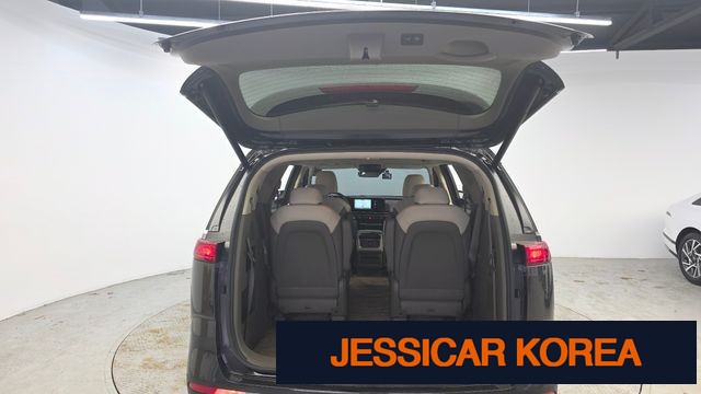 2023 Kia Carnival 4th Gen - Thumbnail 2