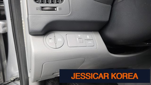 2018 Hyundai Grand Starex - Thumbnail 3