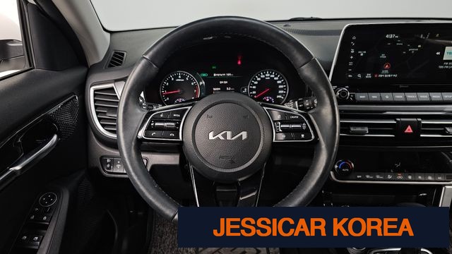 2023 Kia Seltos - Thumbnail 3