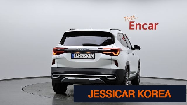 2023 Kia Seltos - Thumbnail 10