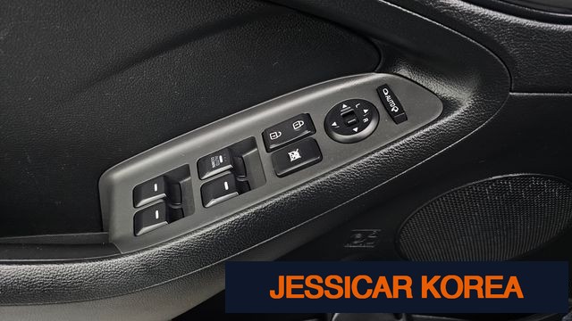 2016 Kia The New K3 - Thumbnail 18