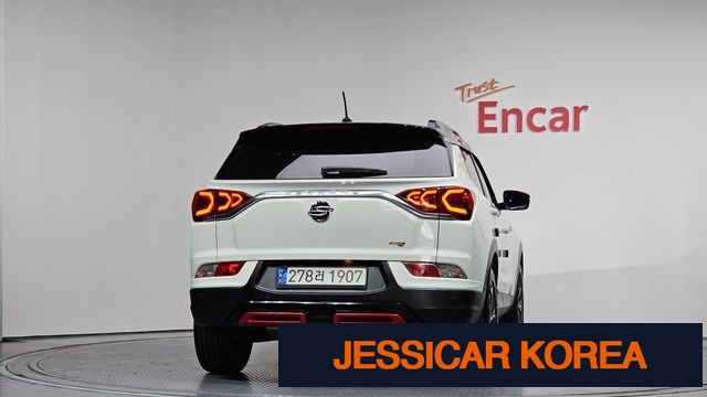 2022 KG Mobility Beautiful Korando - Thumbnail 15