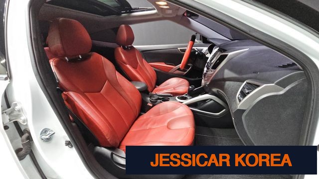 2012 Hyundai Veloster - Thumbnail 14