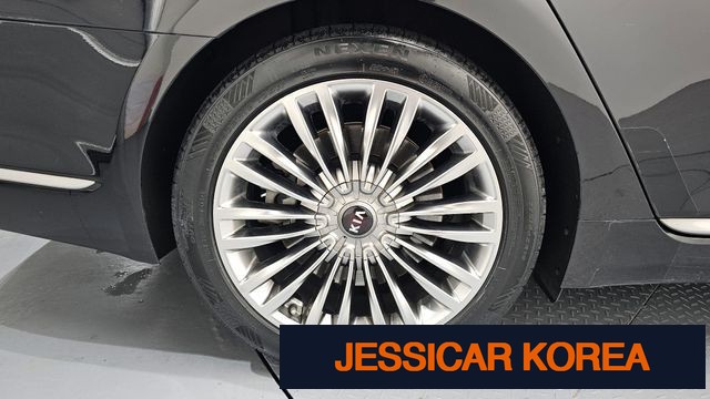 2019 Kia The K9 - Thumbnail 15