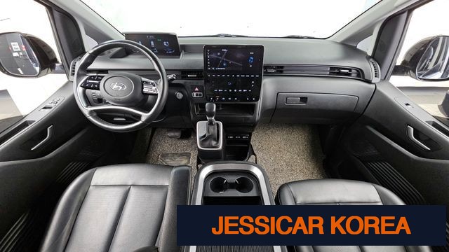 2022 Hyundai Staria - Thumbnail 10