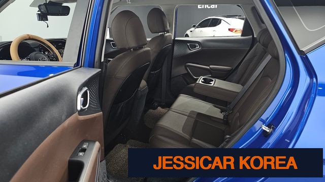2019 Kia soul booster - Thumbnail 2