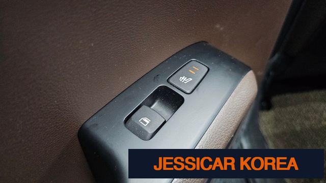 2019 Kia soul booster - Thumbnail 5
