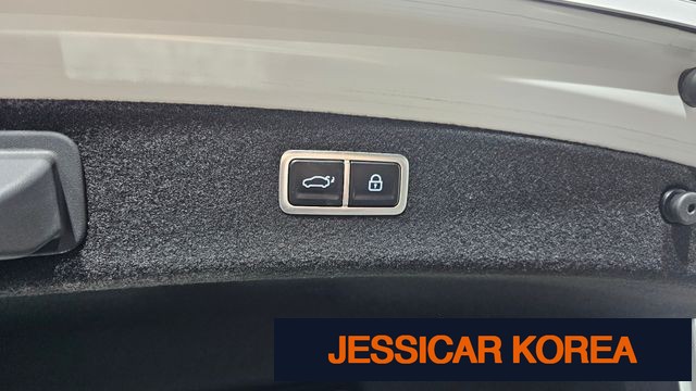 2023 Genesis G80 (RG3) - Thumbnail 18