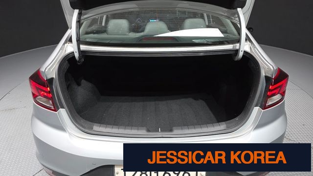 2020 Hyundai The New Avante AD - Thumbnail 10