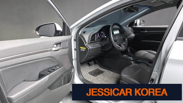 2020 Hyundai The New Avante AD - Thumbnail 16