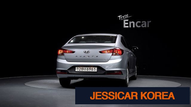 2020 Hyundai The New Avante AD - Thumbnail 18