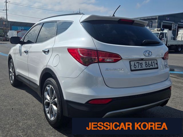 2014 Hyundai Santa Fe DM - Thumbnail 5