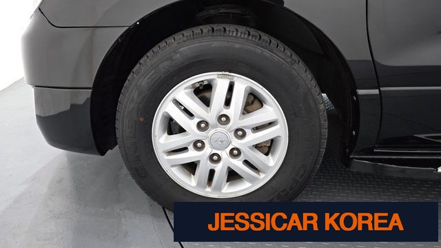 2016 Hyundai Grand Starex - Thumbnail 2