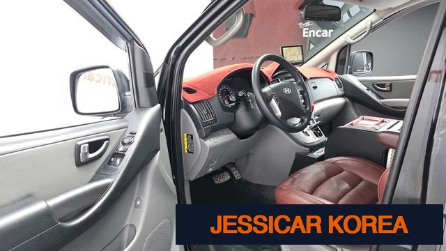 2016 Hyundai Grand Starex - Thumbnail 4
