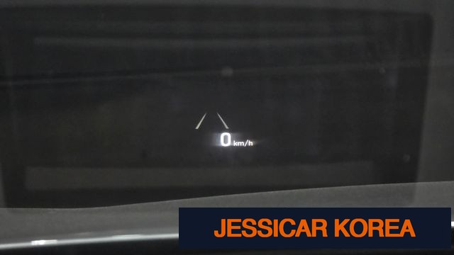 2017 Genesis EQ900 - Thumbnail 7