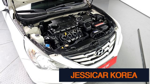 2011 Hyundai YF Sonata - Thumbnail 12