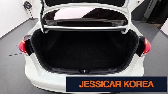2018 Kia The New K3 - Thumbnail 11