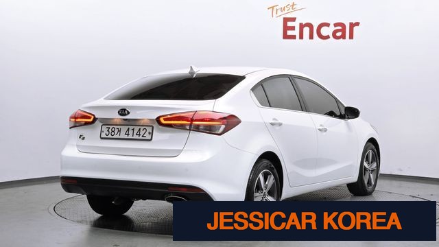 2018 Kia The New K3 - Thumbnail 12