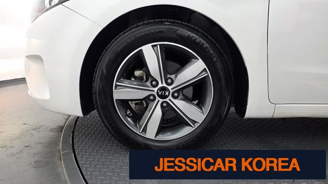 2018 Kia The New K3 - Thumbnail 14