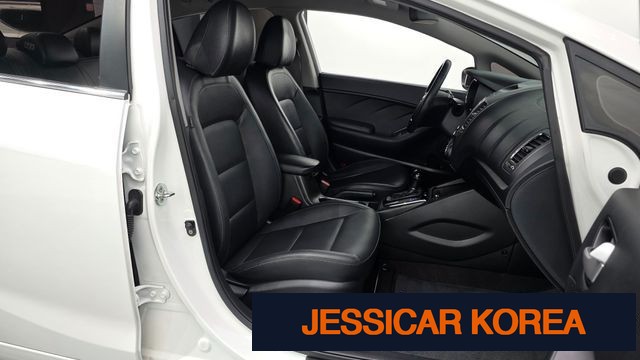 2018 Kia The New K3 - Thumbnail 17