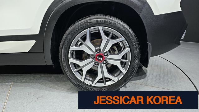 2020 Kia Seltos - Thumbnail 18
