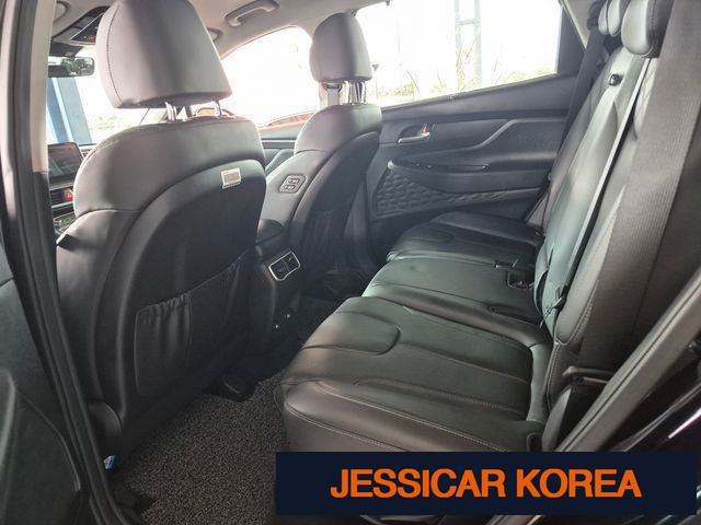 2022 Hyundai The New Santa Fe - Thumbnail 2