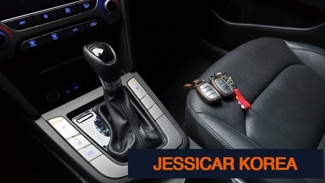 2017 Hyundai Avante AD - Thumbnail 4