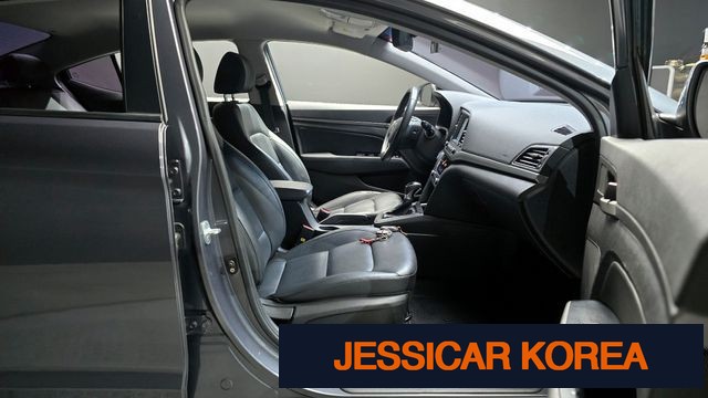 2017 Hyundai Avante AD - Thumbnail 5