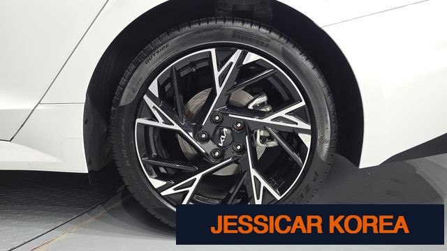 2024 Kia The New K5 Hybrid 3rd Generation - Thumbnail 17