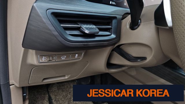 2023 Kia K8 - Thumbnail 2