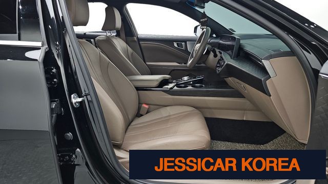 2023 Kia K8 - Thumbnail 7
