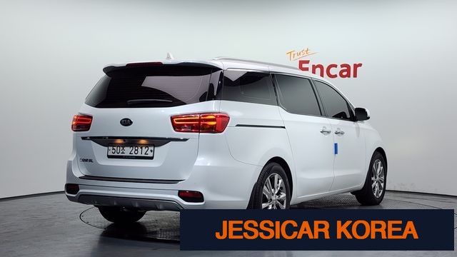 2019 Kia The New Carnival - Thumbnail 2