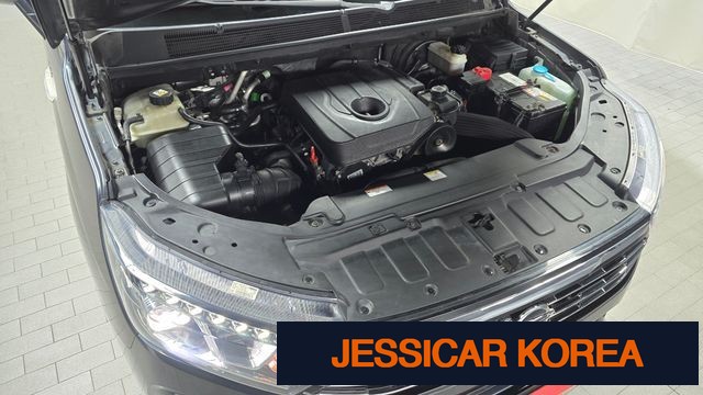 2019 KG Mobility Korando Turismo - Thumbnail 7