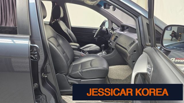 2019 KG Mobility Korando Turismo - Thumbnail 8