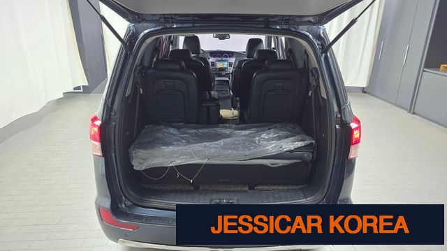 2019 KG Mobility Korando Turismo - Thumbnail 19