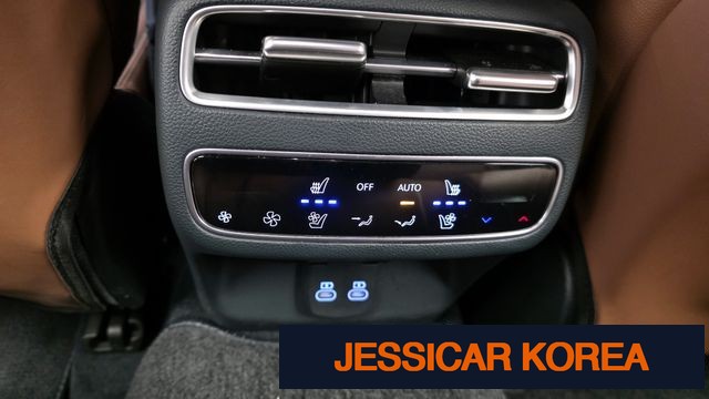 2025 Genesis GV70 - Thumbnail 7