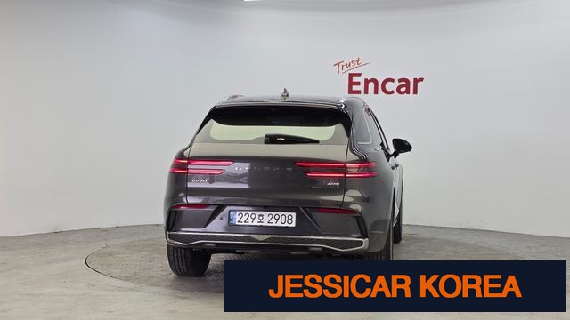 2025 Genesis GV70 - Thumbnail 11