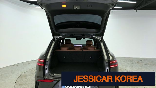 2025 Genesis GV70 - Thumbnail 18