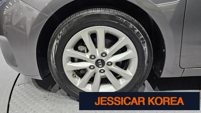 2016 Kia The New K3 - Thumbnail 10